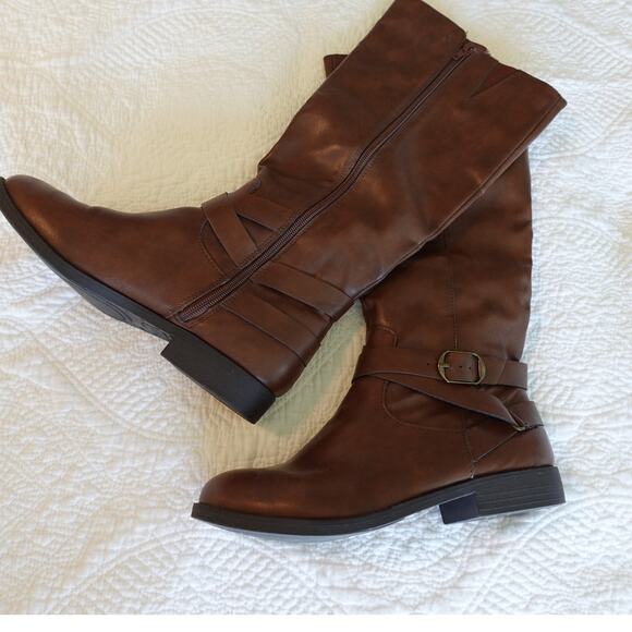 Style n Co Carmel colored walking boots size 8.5 - Picture 2 of 6